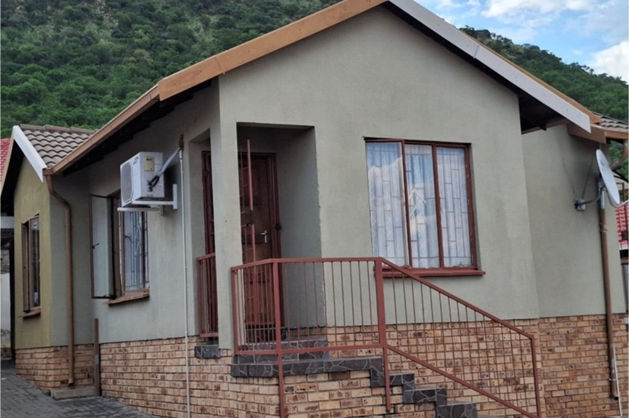 To Let 3 Bedroom Property for Rent in Tlhabane West North West